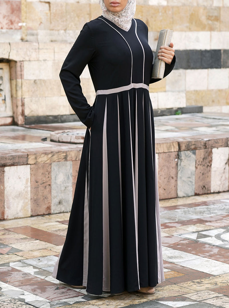 Contrast Multi-Gore Abaya